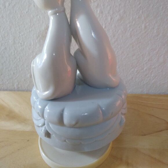 Vintage Porcelain Cats Music Box - Picture 7 of 10